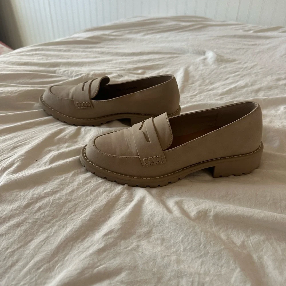 Loafers - Picture 2 of 3